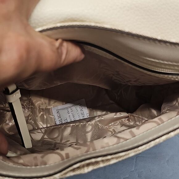 CALVIN KLEIN CONVERTABLE BACKPACK BFPM-07-095 - Picture 6 of 6